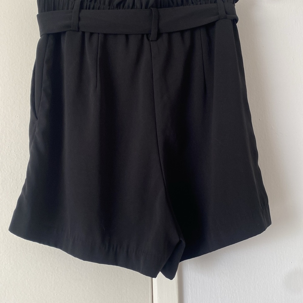 Like new! DRESSY PAPERBAG BLACK SHORTS BY H&M SIZE 4 - Picture 4 of 9